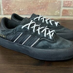 Adidas Matchbreak Super 5 Youth Skate Shoe Athletic Sneakers Black Trainers